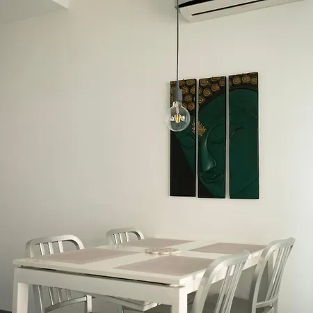 L'arche Comfort&relax - House On The Navigli River 2 Milano