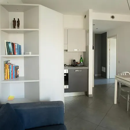 L'arche Comfort&relax - House On The Navigli River 2 *