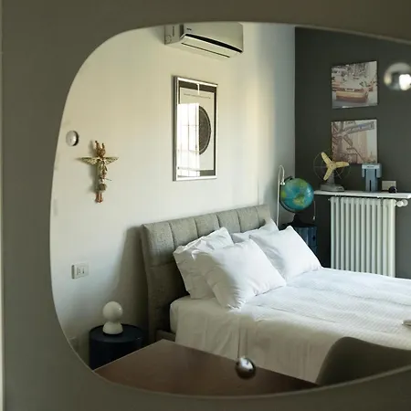 L'arche Comfort&relax - House On The Navigli River 2 Lägenhet Milano