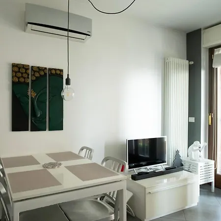 L'arche Comfort&relax - House On The Navigli River 2 Milano
